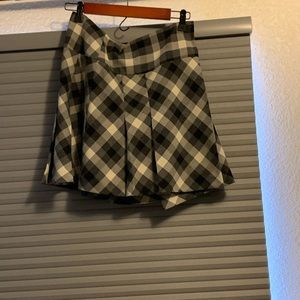 Express black & white plaid wool skirt sz 4